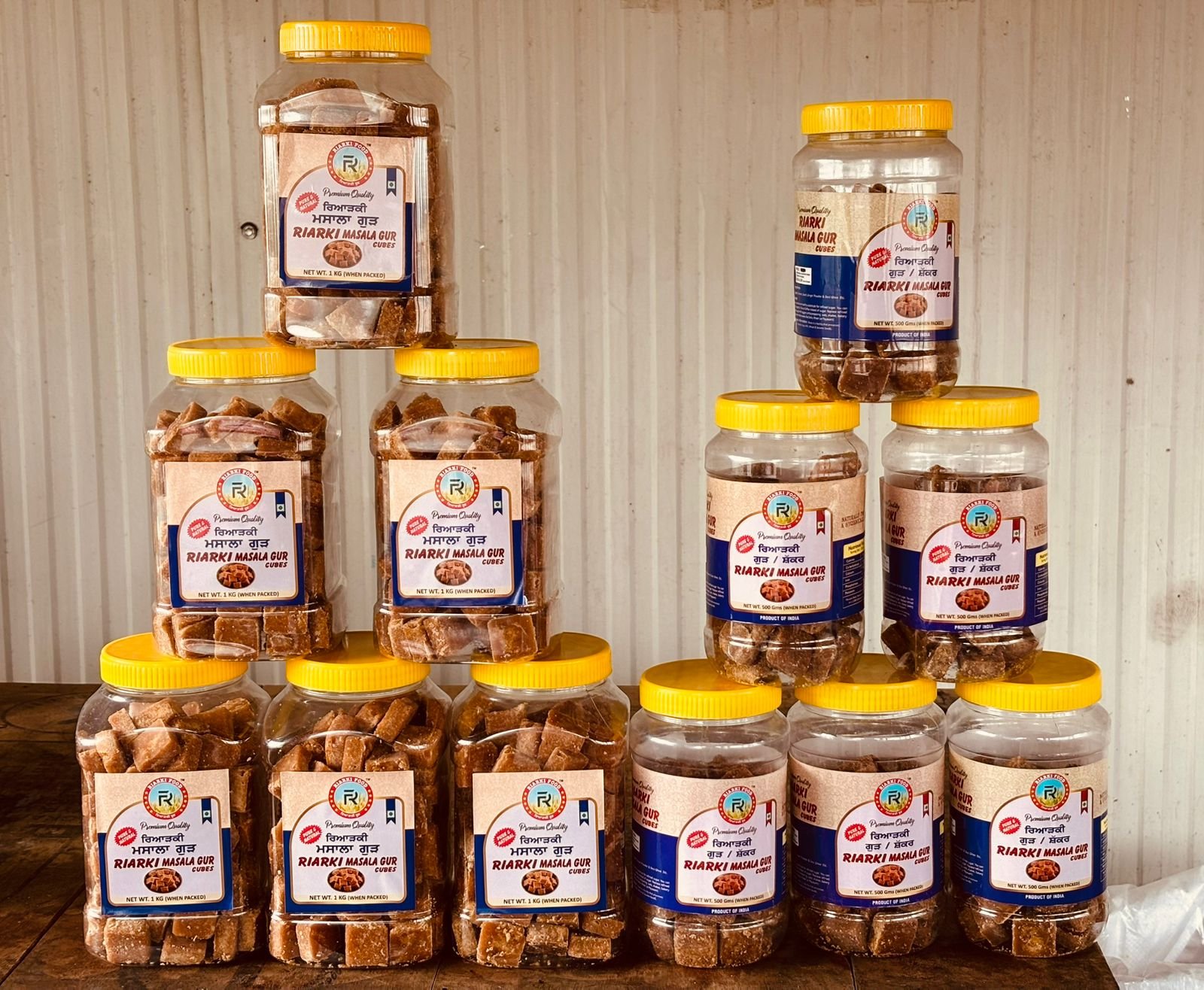 Riarki jaggery jars